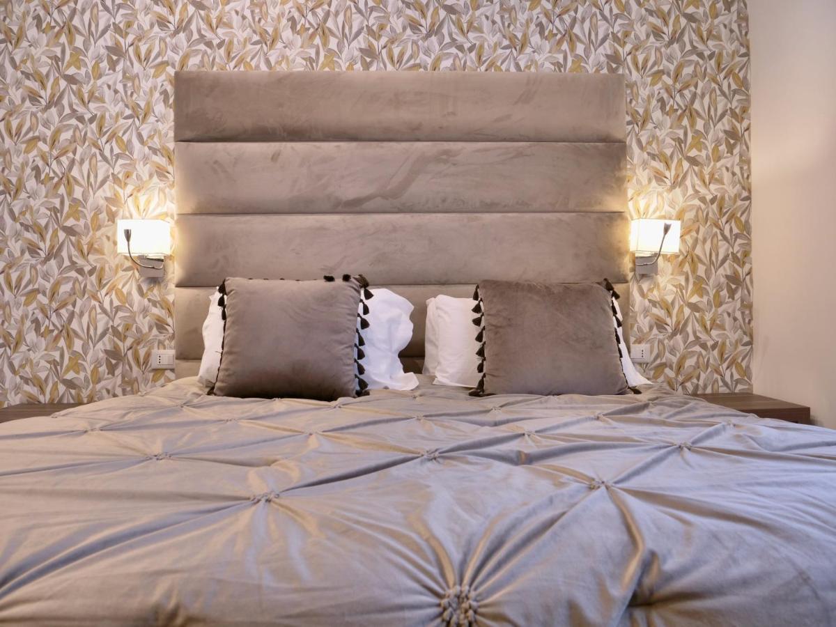Helmirage Trevi Suite Roma Exterior foto